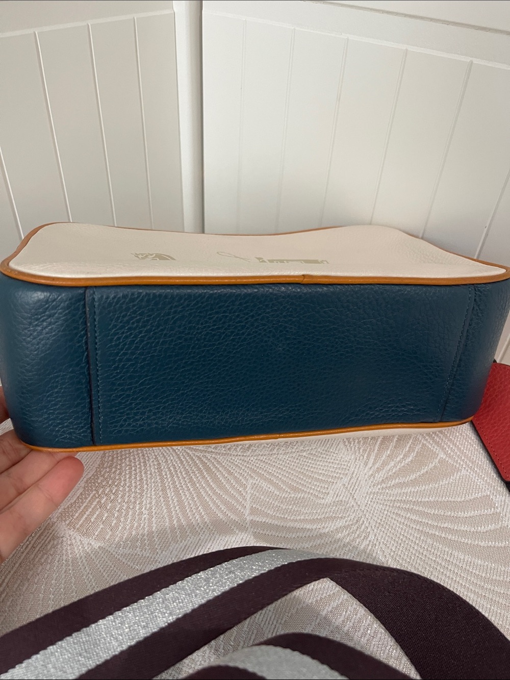 COACH Cream Leather Crossbody with Red Strap and Navy Trim - Picture 4 of 13